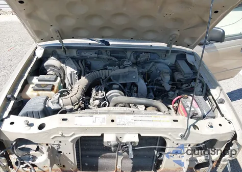 2000 Ford Ranger Xl/Xlt z USA, uszkodzony, nr VIN 1FTYR10C5YTA82441